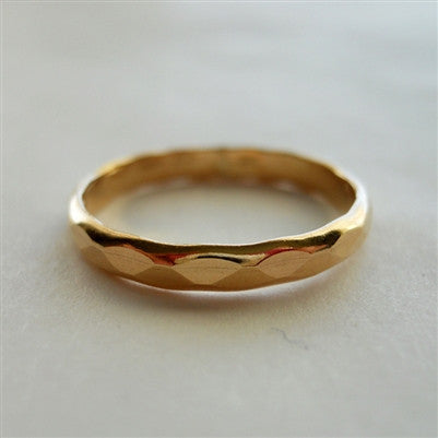 2.5mm Hammered Band in Gold Filled