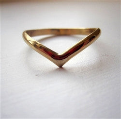 Half Round Chevron V Ring