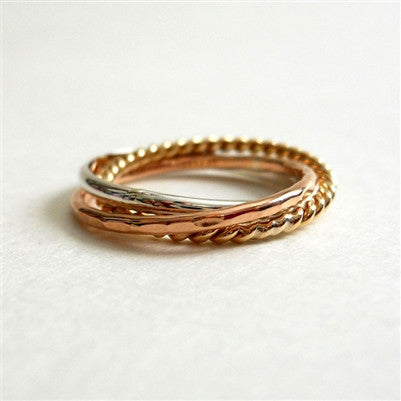 TWISTED ROLLING RING